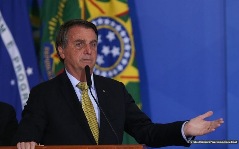Veja boletim médico de Bolsonaro deste domingo (22)