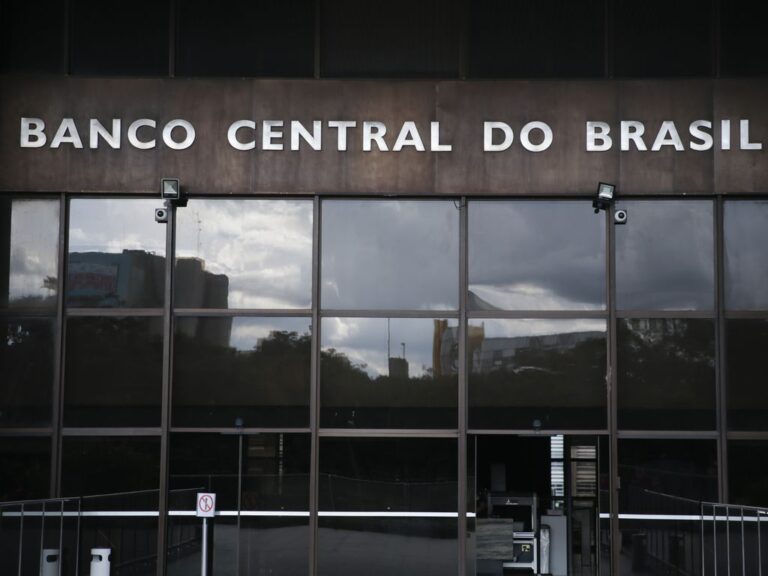 Copom faz novo corte na taxa básica de juros, e Selic cai de 13,25% para 12,75%