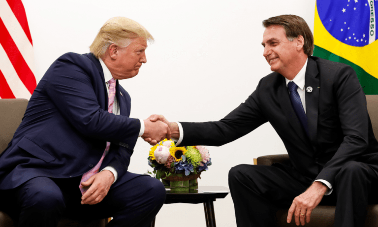 Trump volta a defender Bolsonaro após acusação da PGR