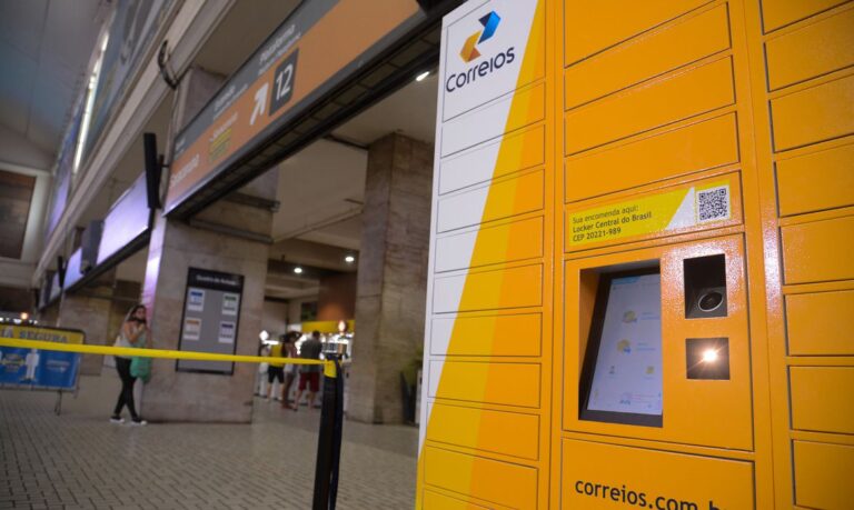 Governo pressiona presidente dos Correios a realizar demissões