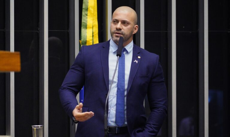 STF começa a julgar validade de indulto a Daniel Silveira
