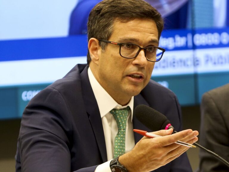 Campos Neto inicia trajetória no Nubank