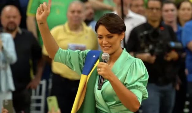 MPF arquiva denúncia contra Michelle Bolsonaro por acusação de ‘racismo religioso’