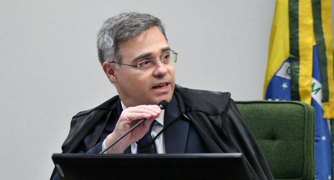 Mendonça suspende leis que turbinaram para R$ 170 mil salários de juízes de Goiás