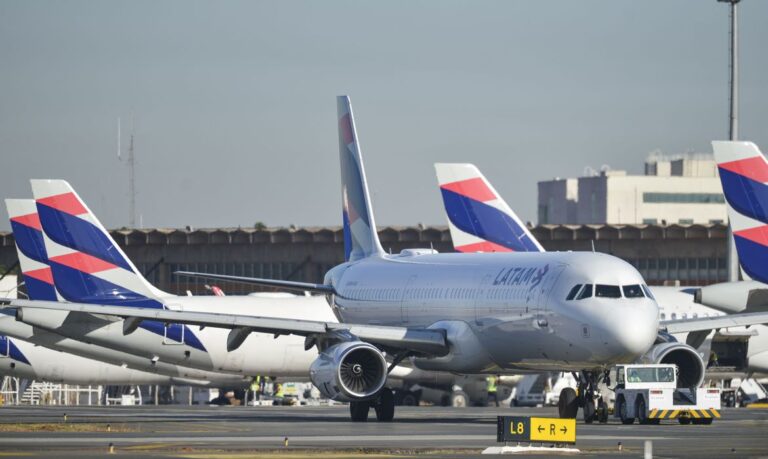 IPCA sobe 0,24% em outubro, com nova alta de preços das passagens aéreas