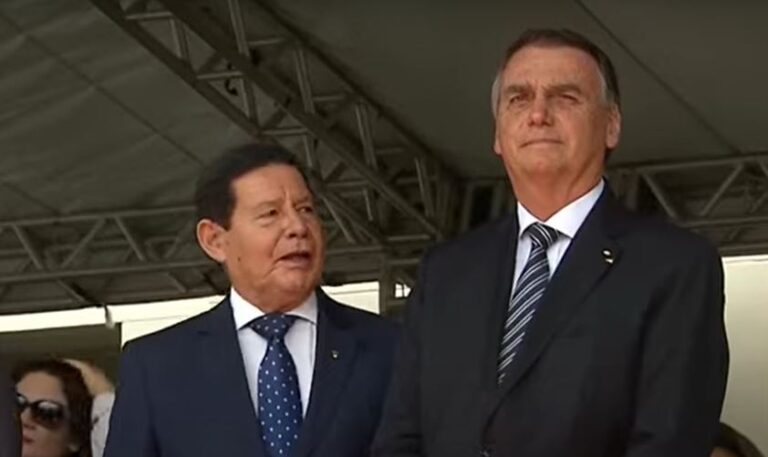 PT pede à PGR investigação contra Bolsonaro por ligação a Mourão