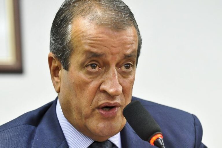 Valdemar da Costa Neto é detido em operação da Polícia Federal