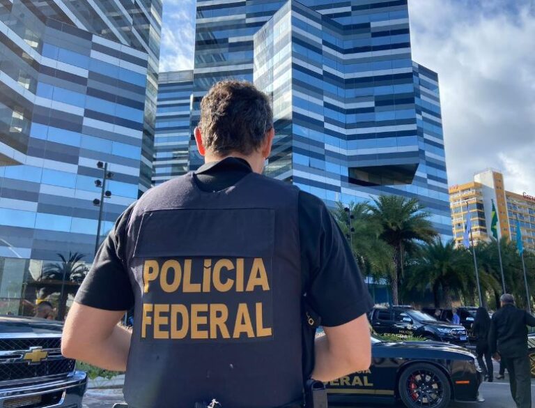 Urgente: ex-presidente de banco público é preso pela PF
