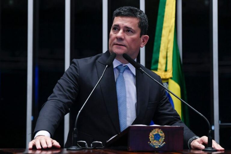 Sergio Moro critica PGR: “vivemos tempos sombrios”