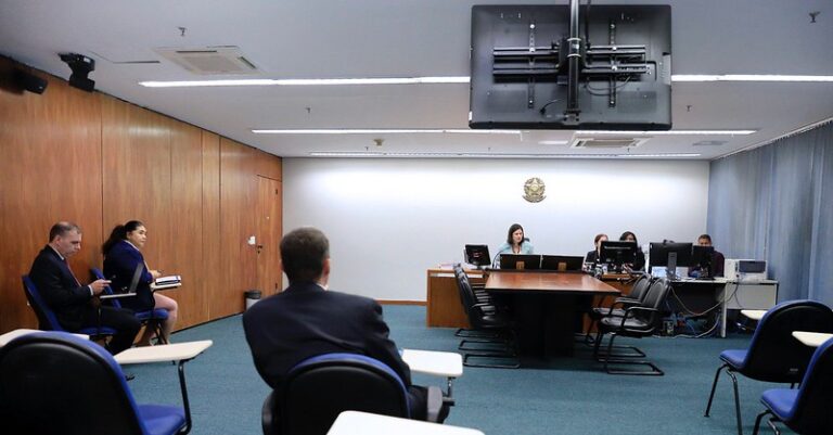 STF inicia audiências de 232 ações penais contra acusados por atos de 8 de janeiro