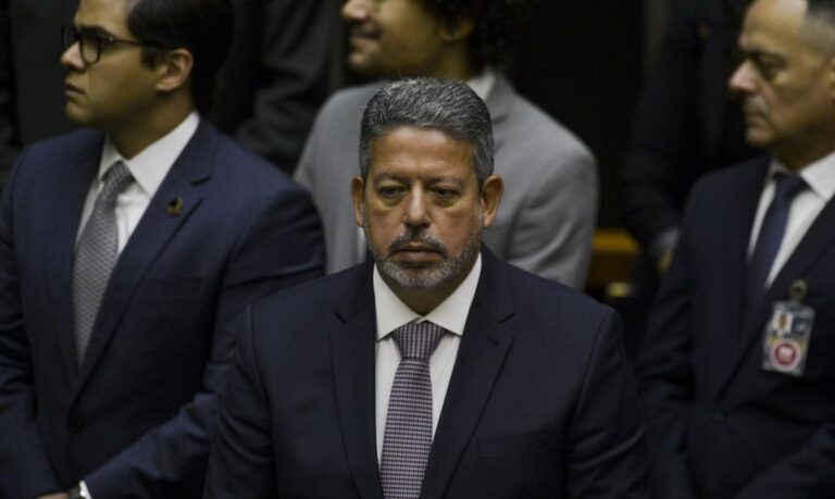 STF rejeita denúncia contra Arthur Lira