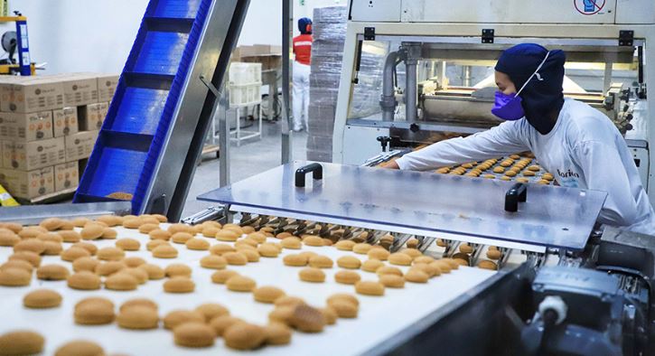 Produção industrial tem queda de 0,6% em abril