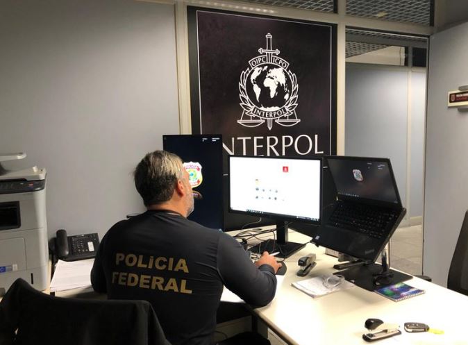 PF extradita de Portugal brasileiro condenado a 25 anos de prisão