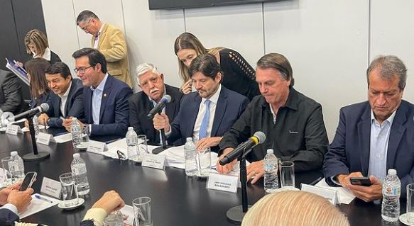 Bolsonaro e Valdemar reúnem bancada em SP para definir estratégia de eleições municipais