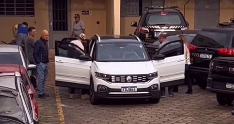 Suspeitos de hostilizar com Moraes passam oito horas na sede da PF