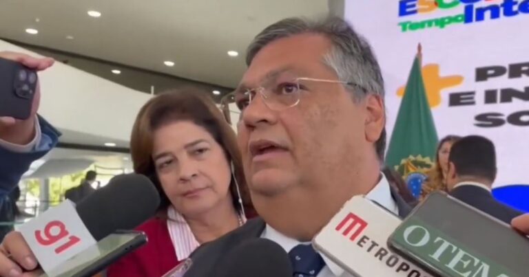 Flávio Dino quer apuração de mortes no Guarujá e cita câmeras em uniformes de PMs
