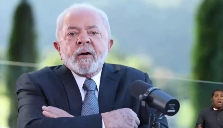 Lula reclama de ser acordado de madrugada após morte de ‘companheiro’: “não tenho o que fazer!”