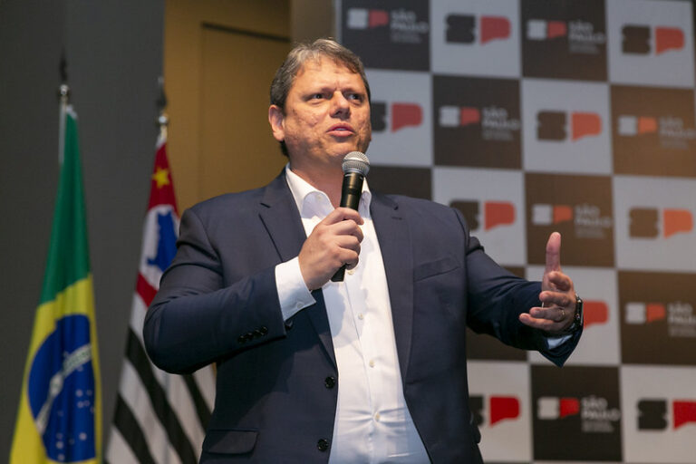 Tarcísio dá primeiro passo para privatizar metrô de São Paulo
