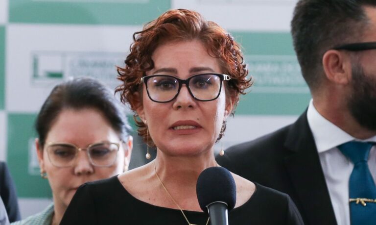 STF toma decisão sobre Carla Zambelli após manifestação da PGR