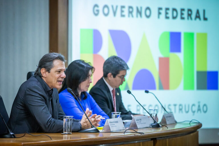 Governo Lula anuncia novo bloqueio no orçamento deste ano em R$ 3,8 bilhões