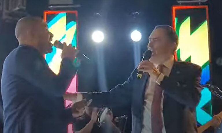 Barroso ‘cai no samba’ com Diogo Nogueira em festa após posse como presidente do STF