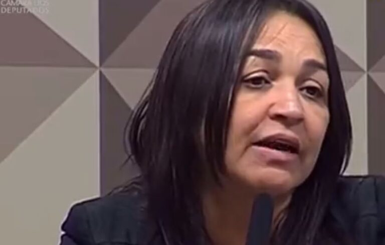 Relatora da ‘CPMI do 8 de Janeiro’ é cobrada por encontro de assessor com G. Dias