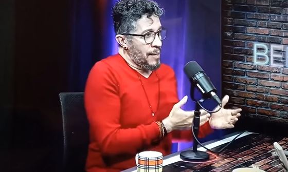 Jean Wyllys diz que é atacado por “gado-petista” nas redes sociais