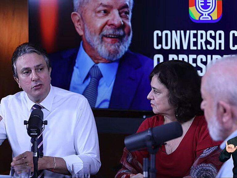 Governo pagará bolsa mensal e poupança para aluno do ensino médio permanecer na escola