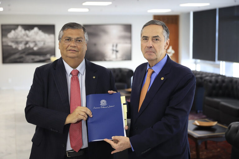Dino e Barroso se reúnem para analisar “violação dos direitos fundamentais” nos presídios