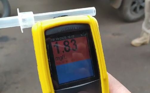 Colombiano que vive em Goiás é preso após bater recorde no teste do bafômetro