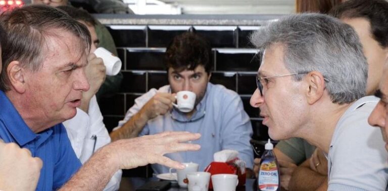Após encontro em café da manhã, Bolsonaro nega atritos com Zema
