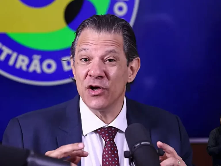 Governo piora projeção de rombo fiscal, e déficit deve ser de R$ 203,4 bilhões em 2023