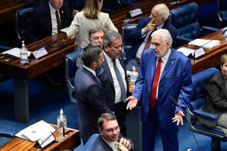 Petista Jaques Wagner pede desculpas ao STF por votar a favor da PEC: “não fiz para afrontar”