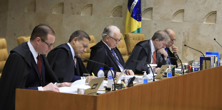 STF suspende julgamento sobre quarentena para políticos em estatais