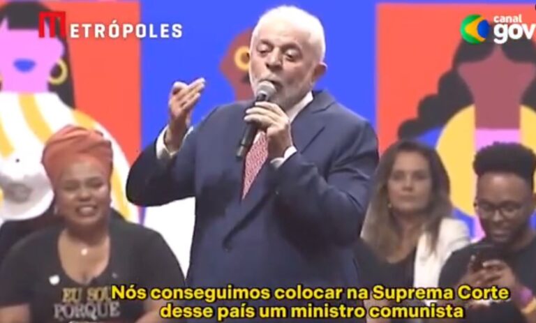Lula comemora aprovação de Dino e diz que está feliz com ‘ministro comunista’ no STF