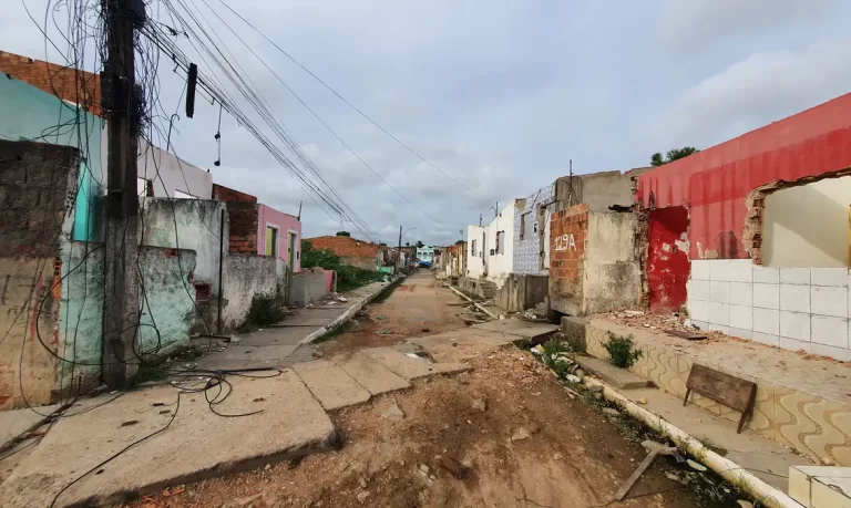 Maceió entra em alerta máximo devido ao risco de afundamento de solo