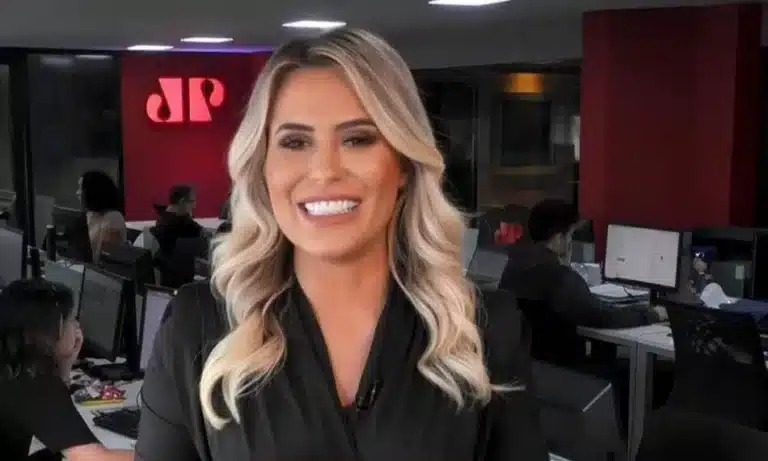 Tutinha muda tudo (outra vez) e demite diretora da Jovem Pan