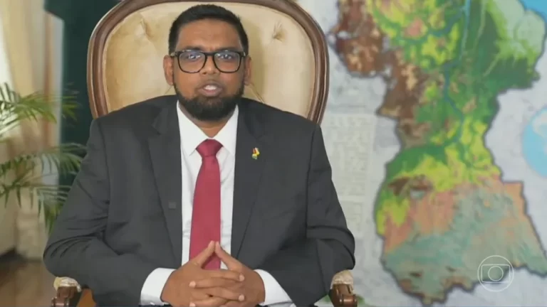 Presidente da Guiana quer que Brasil lidere a manutenção da paz na América do Sul