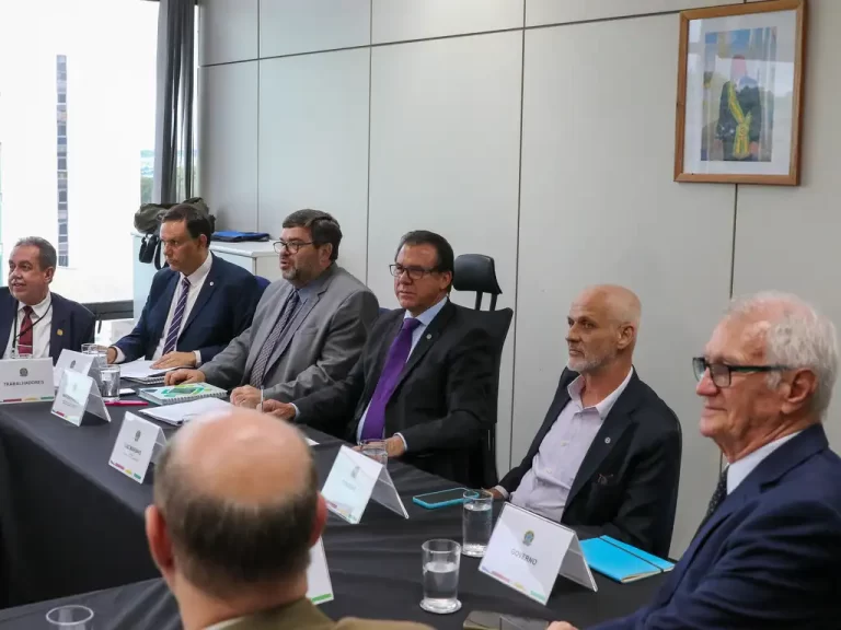 Governo Lula não desiste de regulamentar trabalho aos feriados