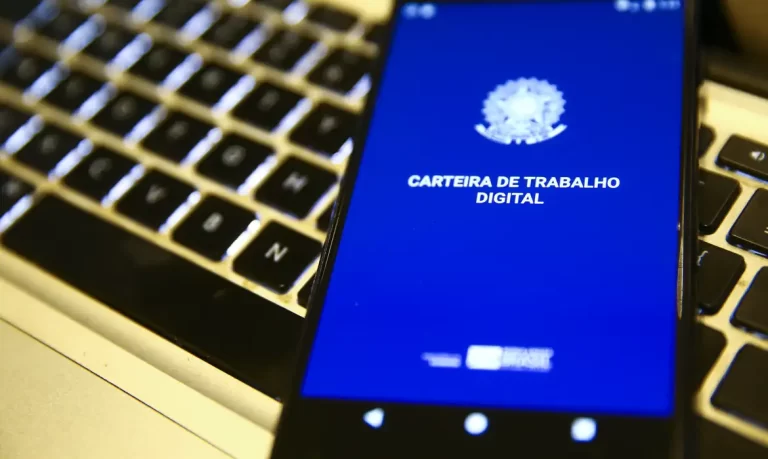 Brasil cria 1,48 milhão de empregos em 2023