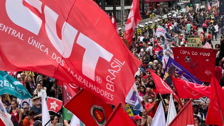 CUT (no Brasil) convoca protesto contra Milei em frente à Embaixada da Argentina