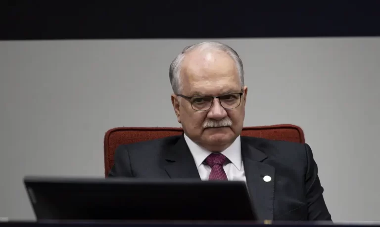 Fachin descarta urgência em ação do Partido Novo contra desoneração da folha