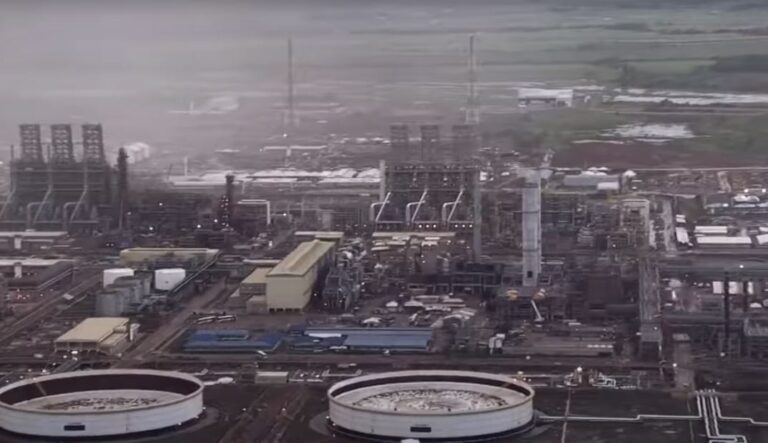 Petrobras anuncia obras para ampliar capacidade da refinaria de Abreu e Lima