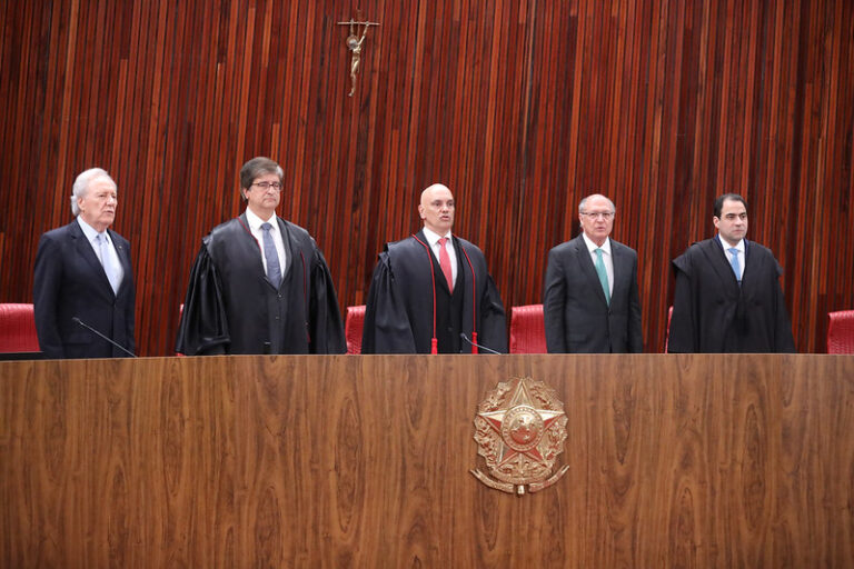 Em parceria com governo Lula, Moraes anuncia grupo para “rastreamento” de quem “atenta contra democracia”