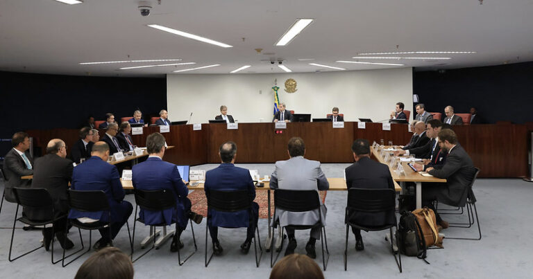 Mendonça dá 60 dias para renegociação de acordos da Lava Jato