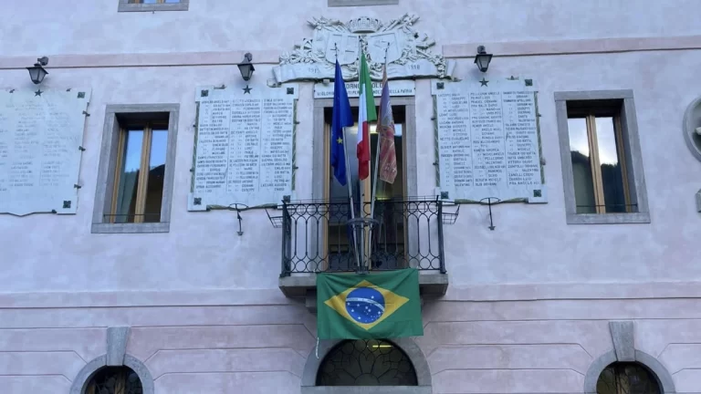 Prefeito de cidade italiana protesta contra pedidos de cidadania de brasileiros