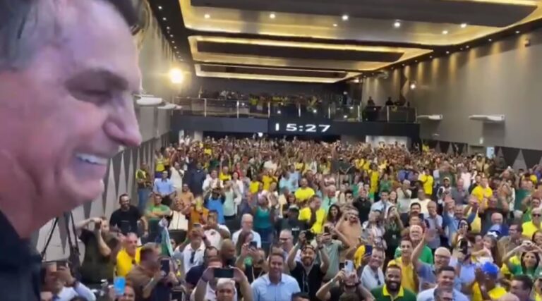 Bolsonaro mostra força política na Bahia