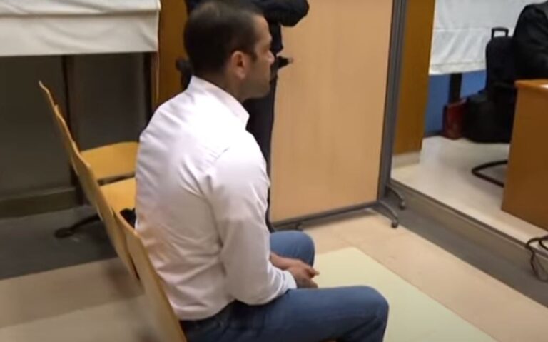 Daniel Alves paga fiança e aguarda liberação na Espanha