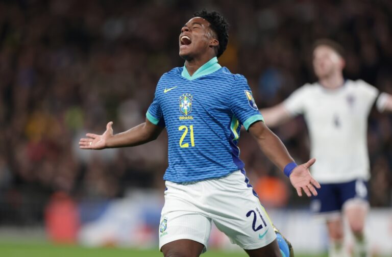 Com gol do jovem Endrick, Brasil bate Inglaterra em Wembley