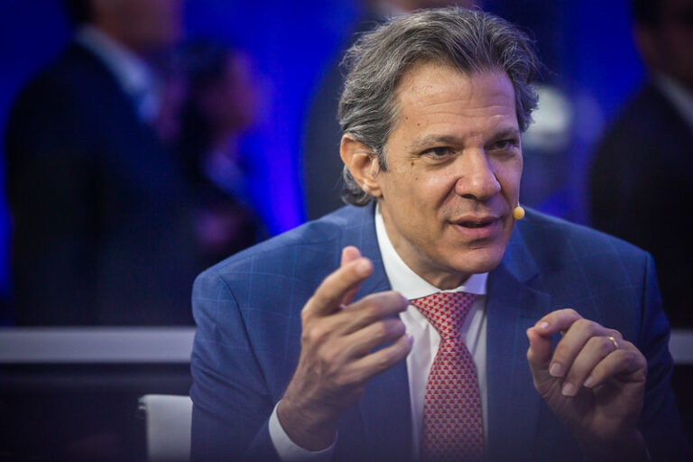 Imposto de Haddad afetará mais de 6 milhões de investidores, incluindo classe média
